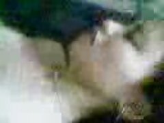 Latina tetona está haciendo su primer video porno con un chico