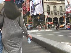Chica caliente le gusta el anal y nos muestra cómo lo hace