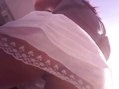 Chicas glamorosas doble penetradas en una orgía caliente y humeante