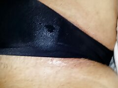 Un chico decide filmar sexo y una linda novia apoya la idea