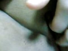 Tetona rubia puma está siendo garganta y titfucked